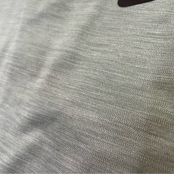 NWT Nike Swoosh Spirts Bra Medium - Picture 3 of 4